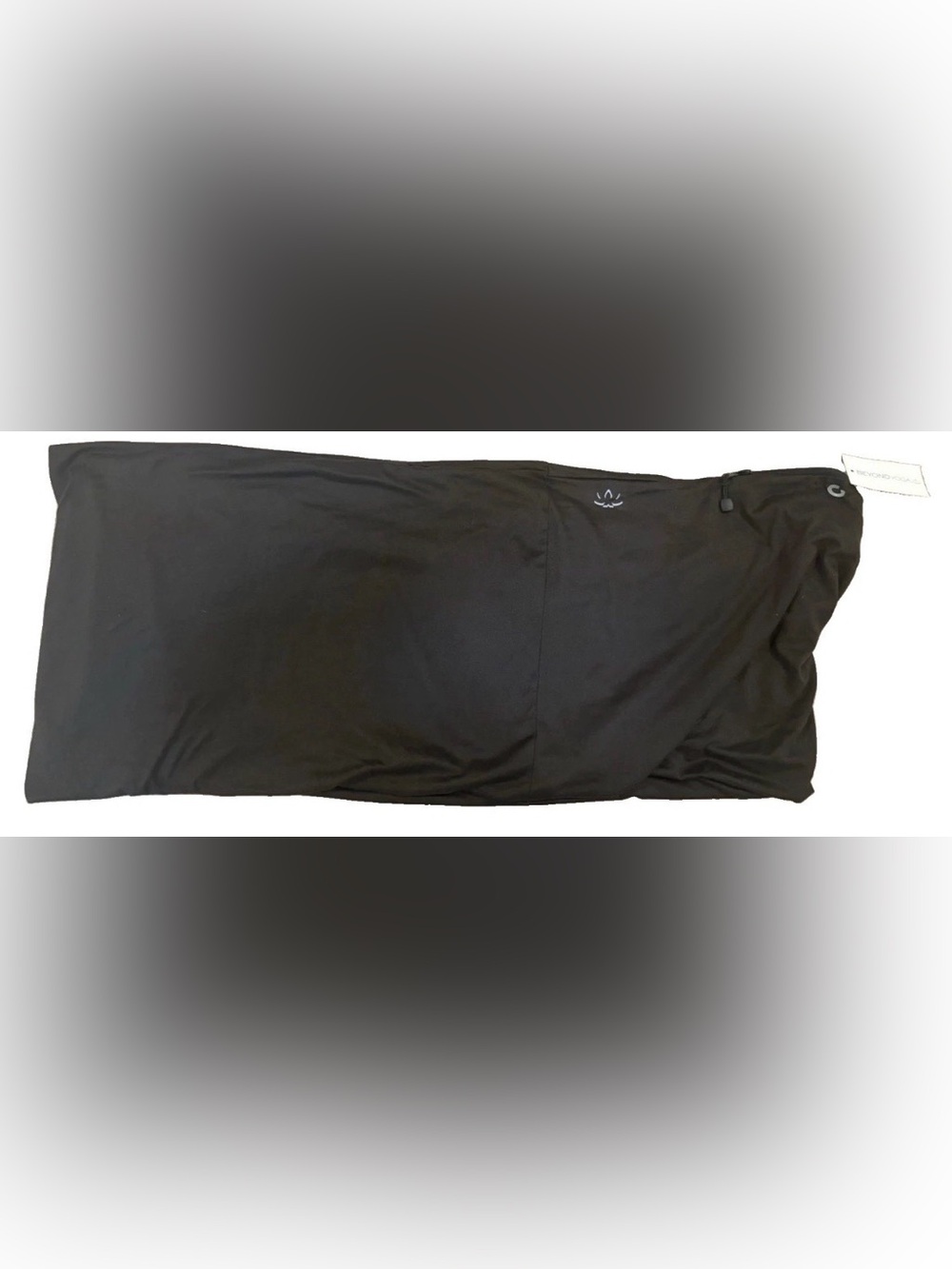 Beyond Yoga Pocket Infinity Scarf Womens Black Hidden Zipper NWT Athleisure